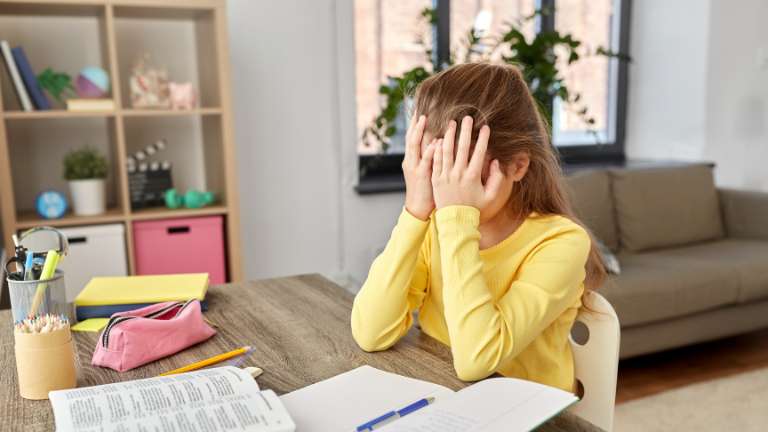 childhood stress turns into anxiety